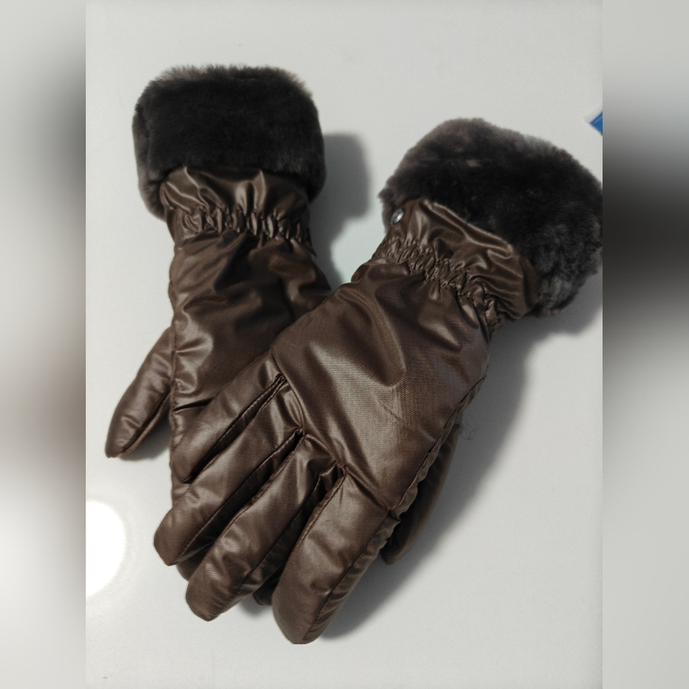 UGG Shearling Trim Leather Palm Gloves Size Small/Medium, Storm Gray